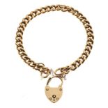 Yellow metal curb link bracelet with padlock, stamped 15, 16.1g approx