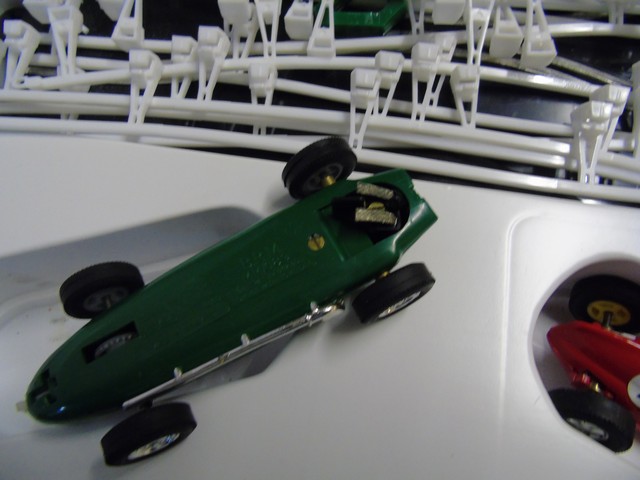 SCALEXTRIC GRAND PRIX 75 SET BOXED GOOD CONDITION EST [£40-80] - Image 7 of 12