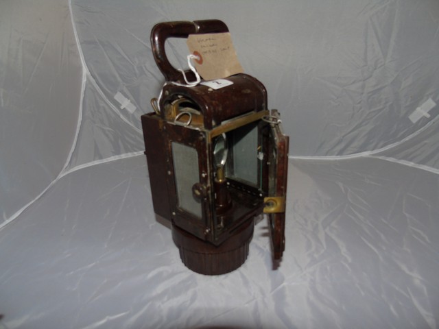 GERMAN BAKELITE CARBIDE RAILWAY LAMP EST [£20-£40]