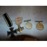 GERMAN 1914 IRON CROSS MEDAL FRENCH REPUBLIC MEDAL AND 2 OTHERS EST[£30-£60]