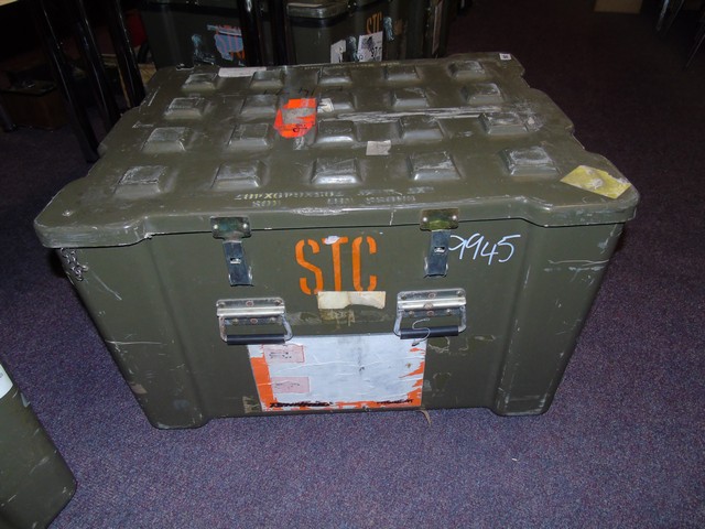 MOD HEAVY DUTY PLASTIC LOGISTIC BOXES FOAM INTERIOR 78cm x 65cm X48cm TALL EST[£20-£40] - Image 3 of 3