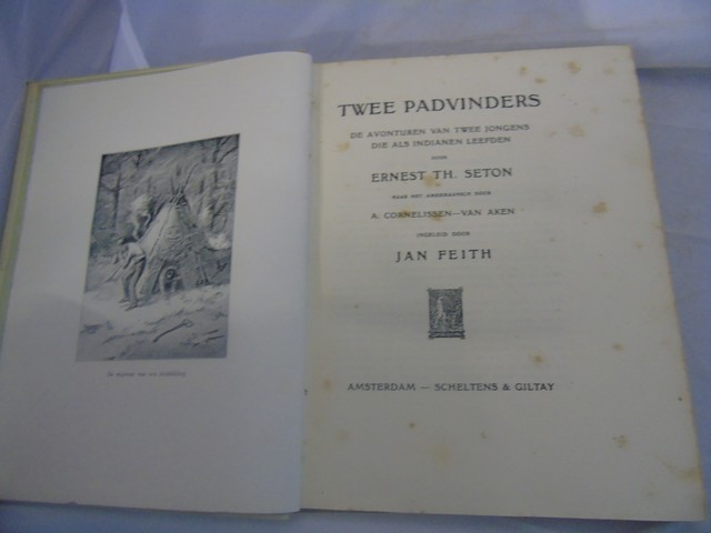 THREE DUTCH JUVENILE BOOKS TWEE PATHFINDERS ,DE JONGENS & DE WOUDLOOPER EST [£50- £80] - Image 7 of 7