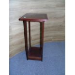 MAHOGANY PLANT STAND IN A MODERN 20th C CHINESE STYLE EST [£20-40]
