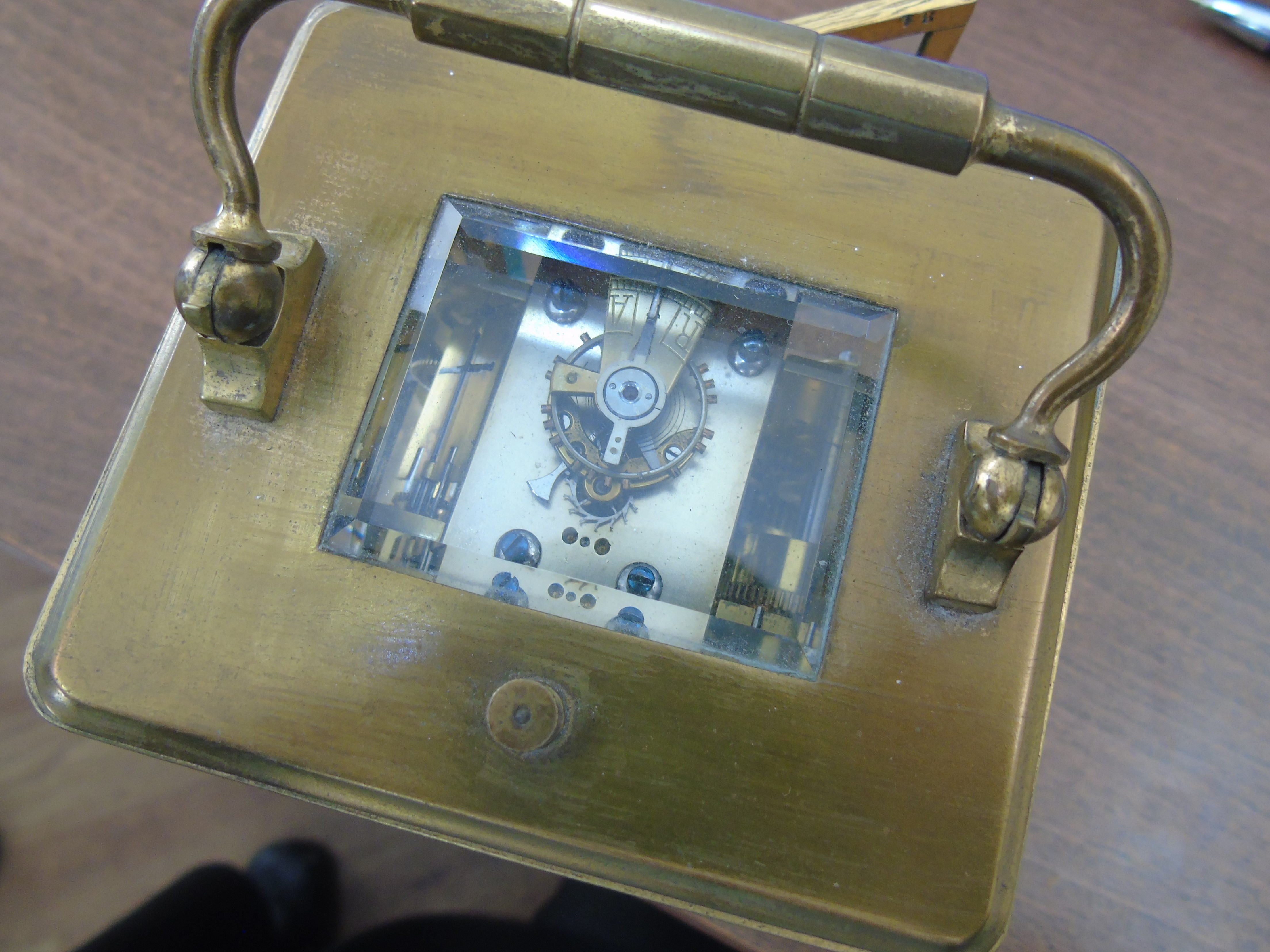 19th CENTURY BRASS CARRIAGE CLOCK FUSSE REPEATER MOVEMENT HAIR LINE ON DIAL EST[£40-£60] - Image 7 of 8