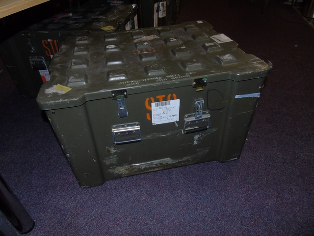 MOD HEAVY DUTY PLASTIC LOGISTIC BOXES FOAM INTERIOR 78cm x 65cm X48cm TALL EST[£20-£40] - Image 3 of 3