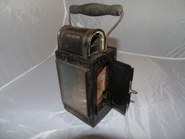 GERMAN TINPLATE RAILWAY LAMP STAMPED LININGER & CO WIEN XVI EST [£20-£40]