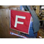 MILITARY DIRECTIONAL FLAG WITH WOODEN ARROW AND CASE EST[£10-£20]