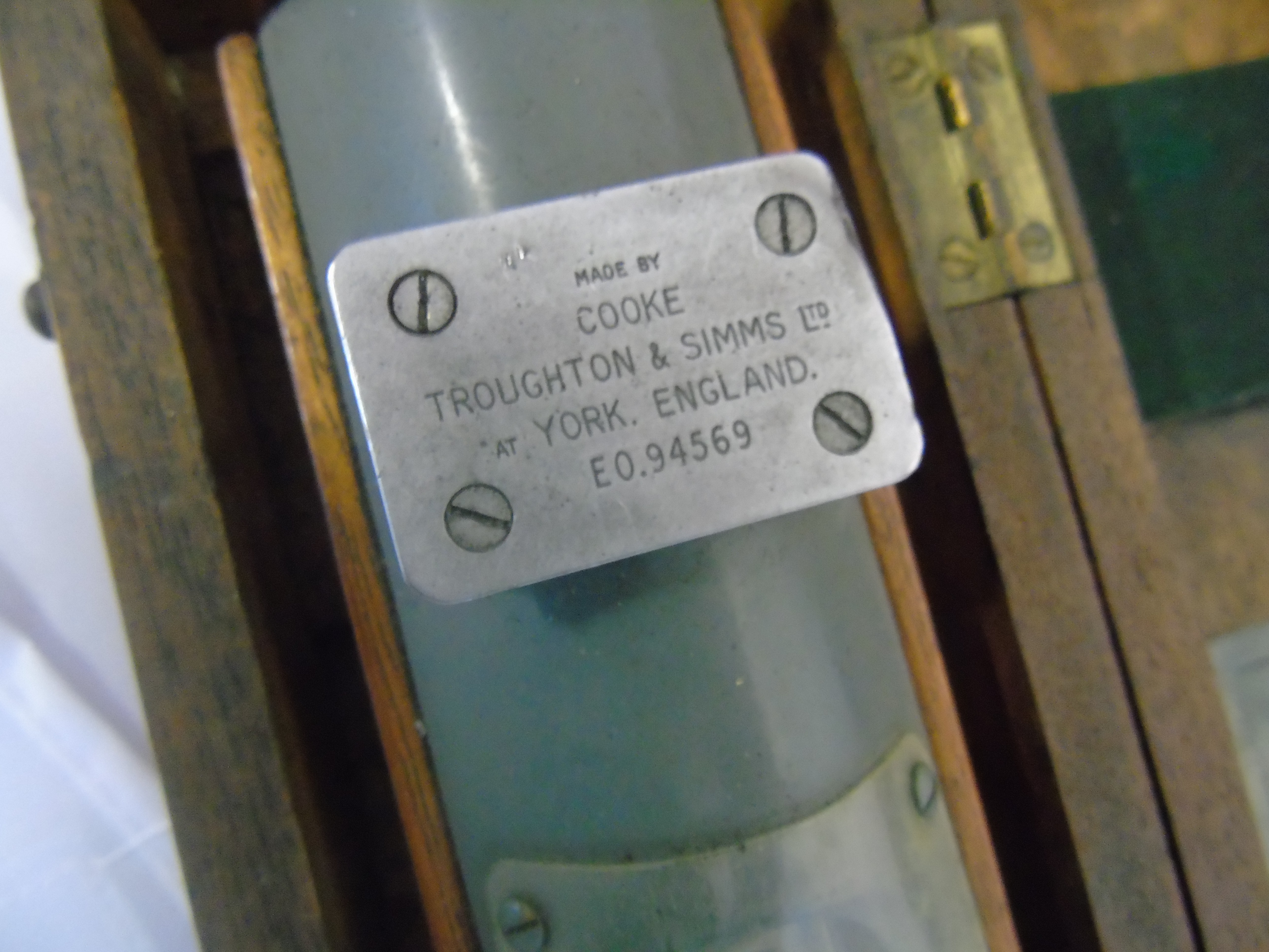 PRESCISION ENGINEERS SPIRIT LEVEL MADE BY COOKE TROUGHTON & SIMMS, YORK, ENGLAND BOXED EST [£40-£ - Image 3 of 6
