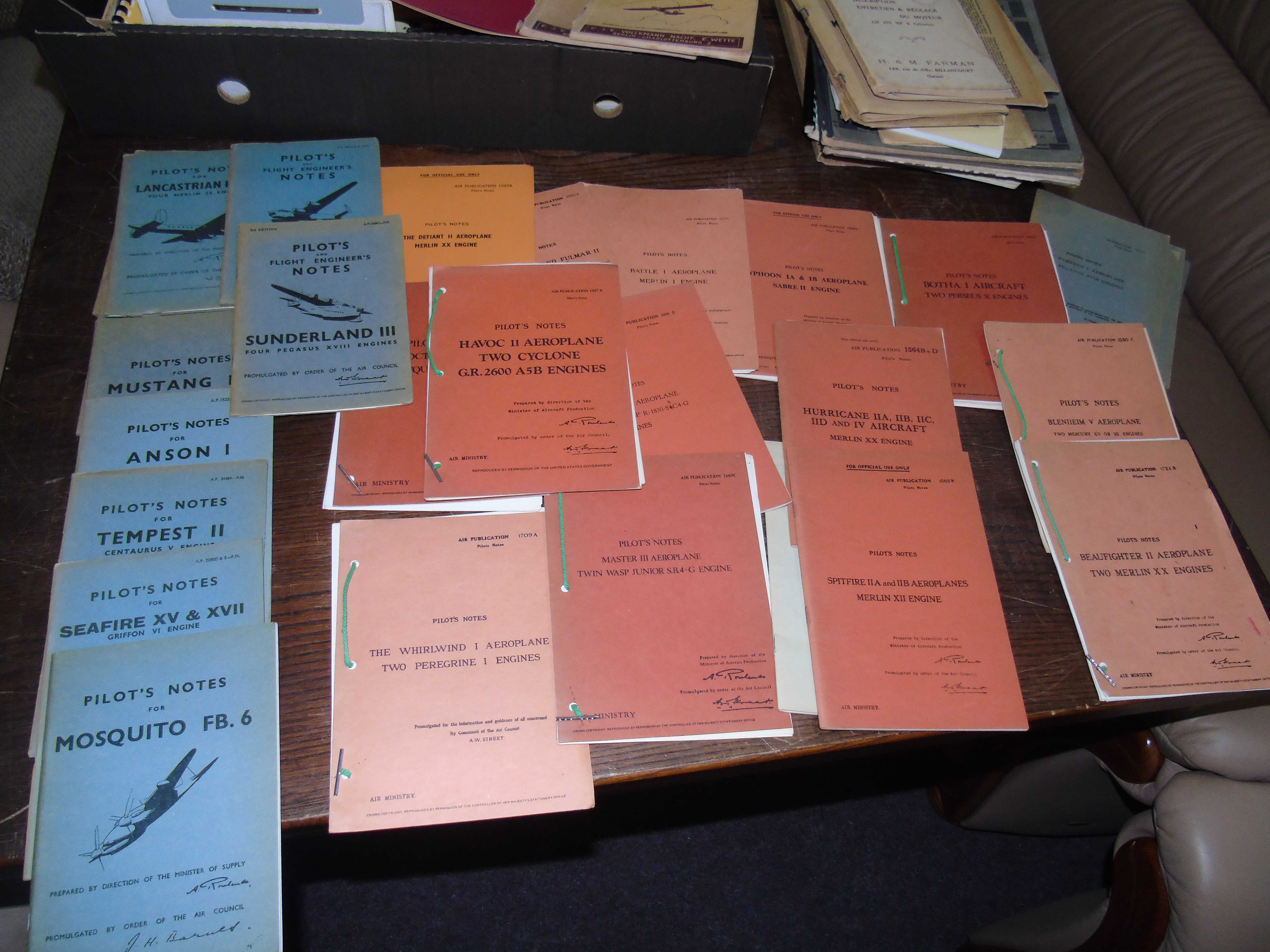 SELECTION OF PILOTS NOTES FOR VARIOUS AIRCRAFT INCLUDING - Image 6 of 6