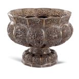 Silver centerpiece Oriental art, 20th century weight 1031 gr.