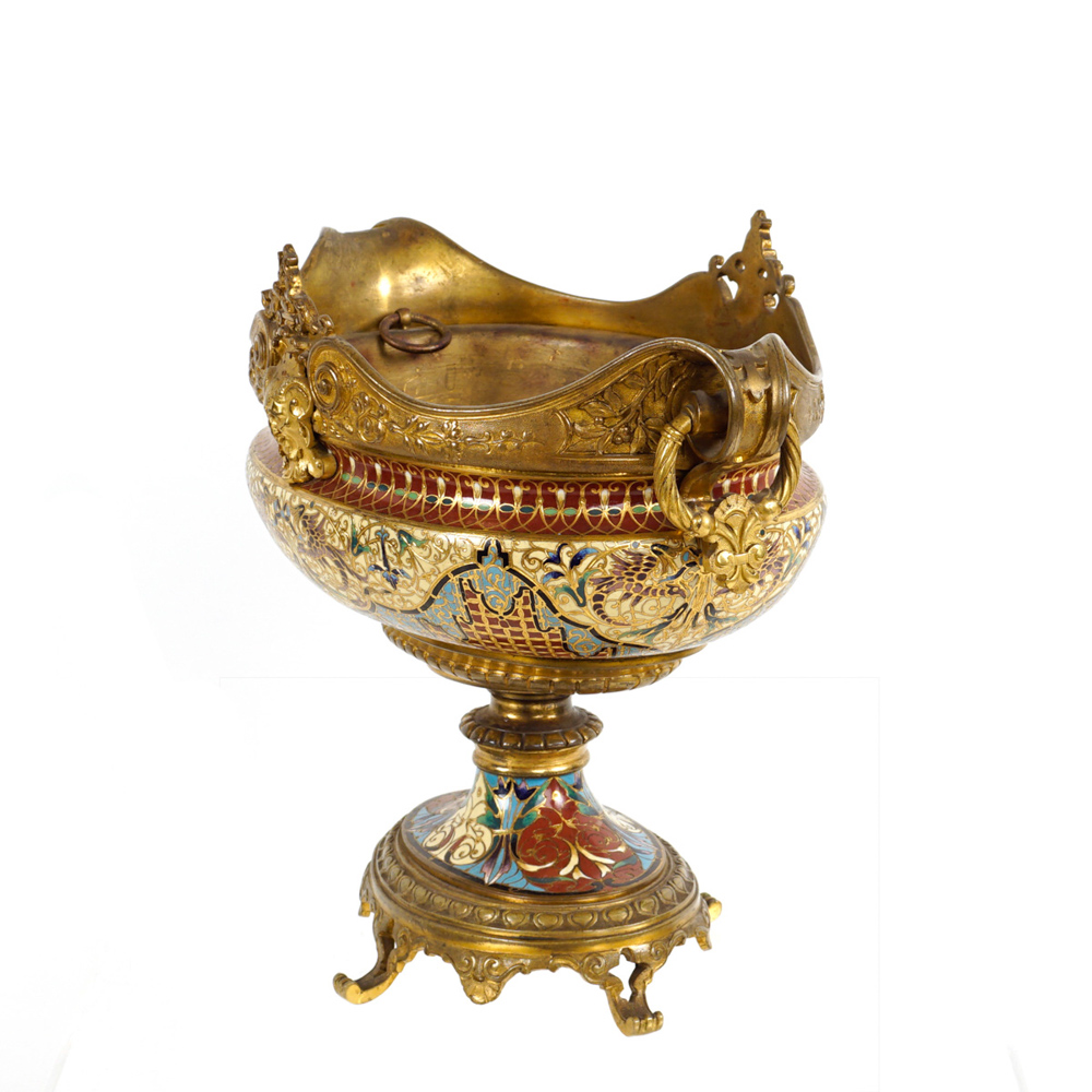 Gilt bronze centrepiece - Image 2 of 3