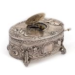 Silver carillon box, with automa Germany, 19th century tot. weight 585 gr.