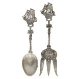 Pair of silver wedding cutlery Holland, 20th century weight 281 gr.