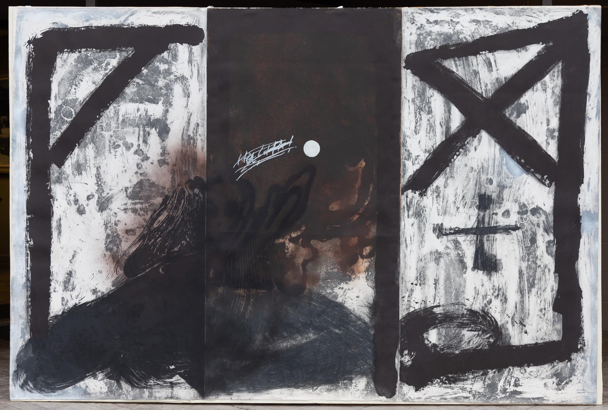 Antoni Tàpies (Spanish, 1923-2012) Triptych. 1989. 14/25. 79" x 117". Anderson Gallery, Buffalo, New - Image 2 of 3