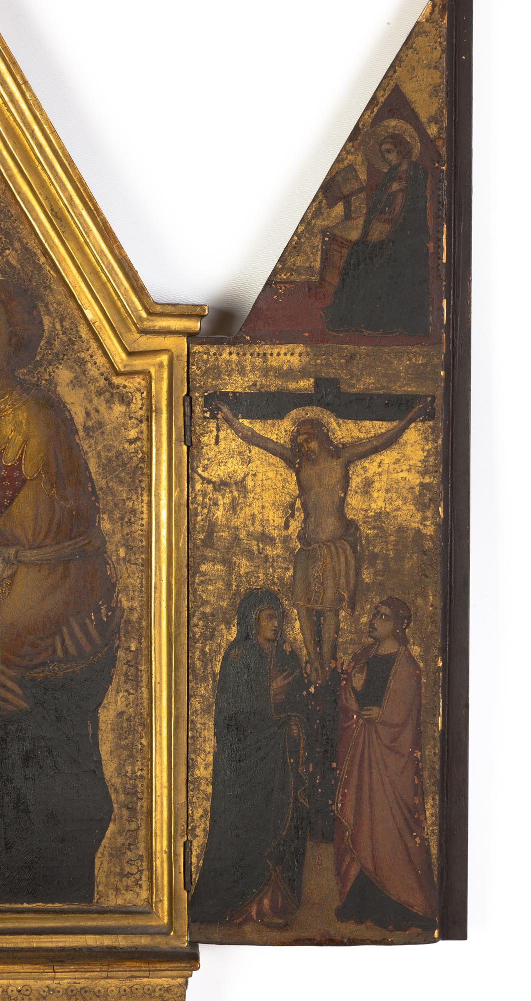 Early Russian Icon Triptych. Tempera on wood. Depicting Mary and Child. Some minor wear and loss. - Image 4 of 6