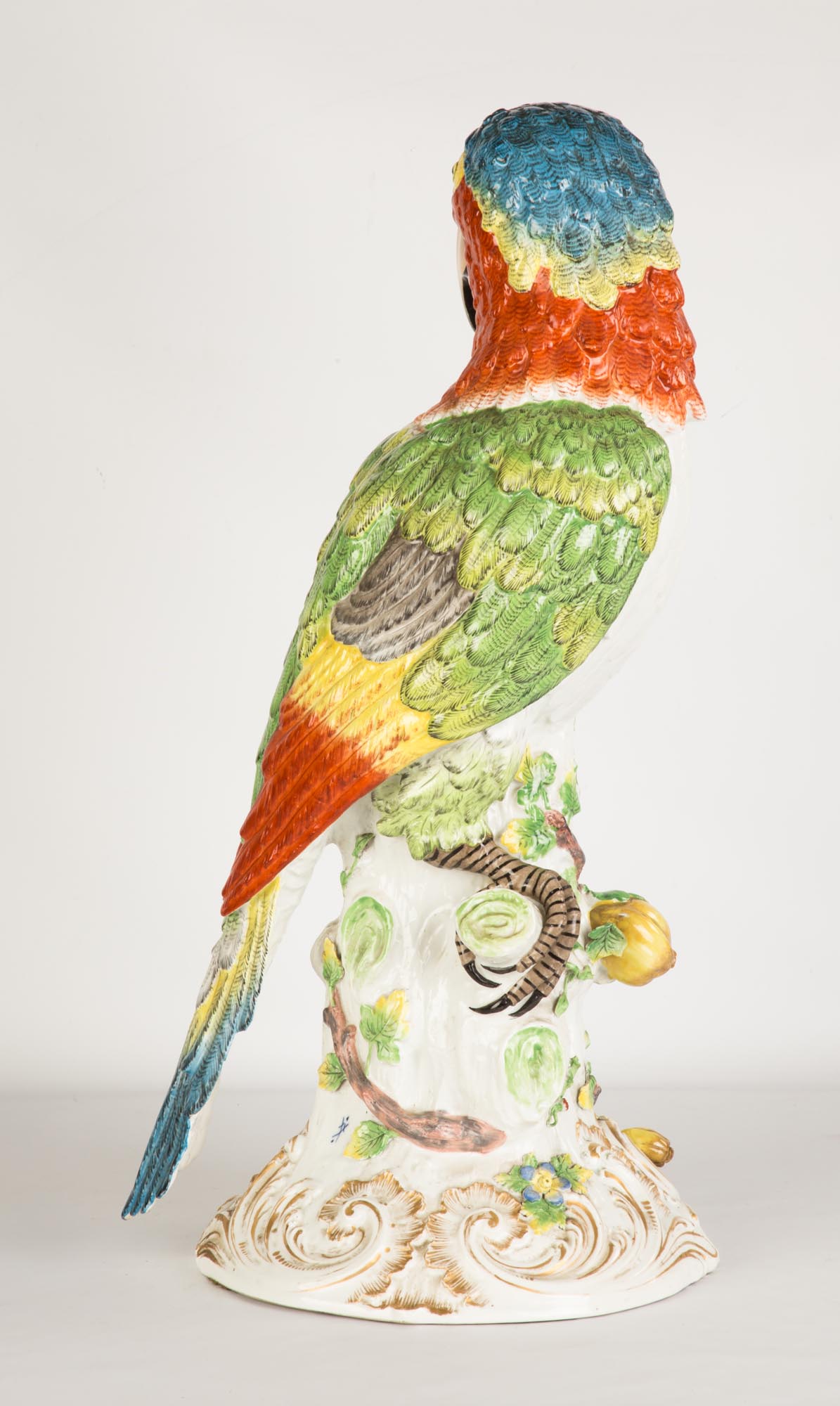 Monumental German Porcelain Parrot. 19th century. Hand painted porcelain. Crossed swords with two - Image 4 of 6