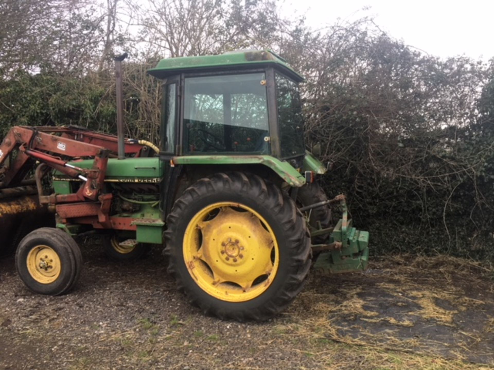 John Deere 1640 Tractor, A776 TTL, SG2 Cab, Quickie 4560 Power fore end loader, 9,124 hours, - Image 2 of 7