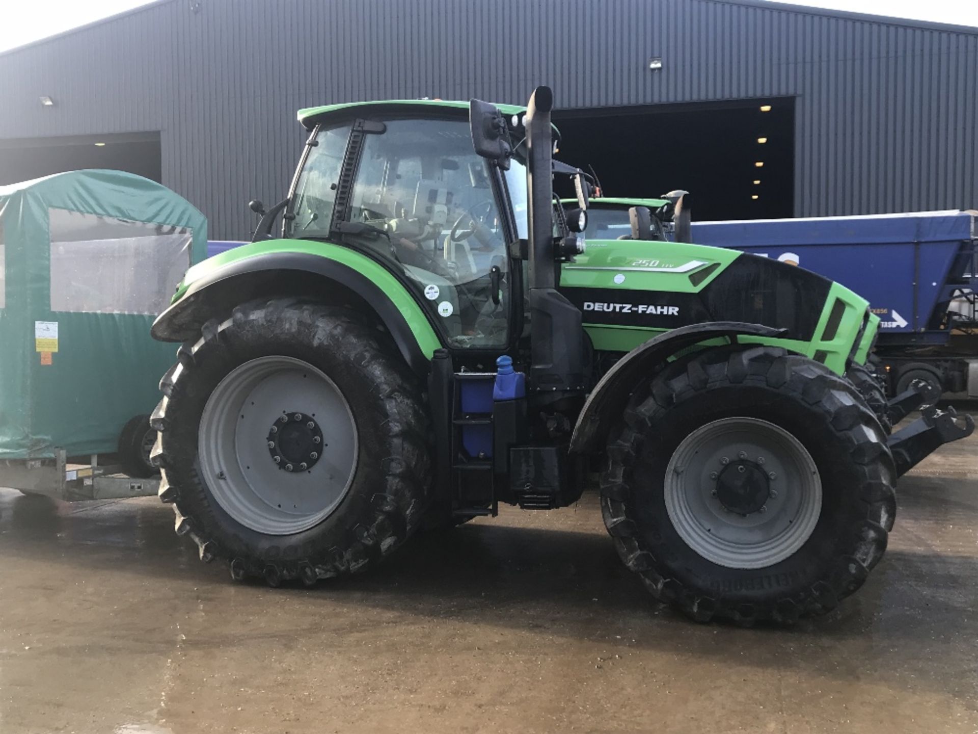 2013 Deutz Fahr 7250 TTV Tractor, AU13 BWH, 2,619 hours, Front Linkage, 4 Rear Spool Valves,