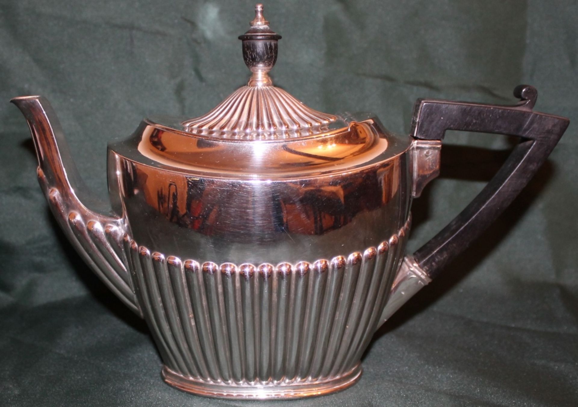 SILVER PLATED TEAPOT WITH HINGED LID