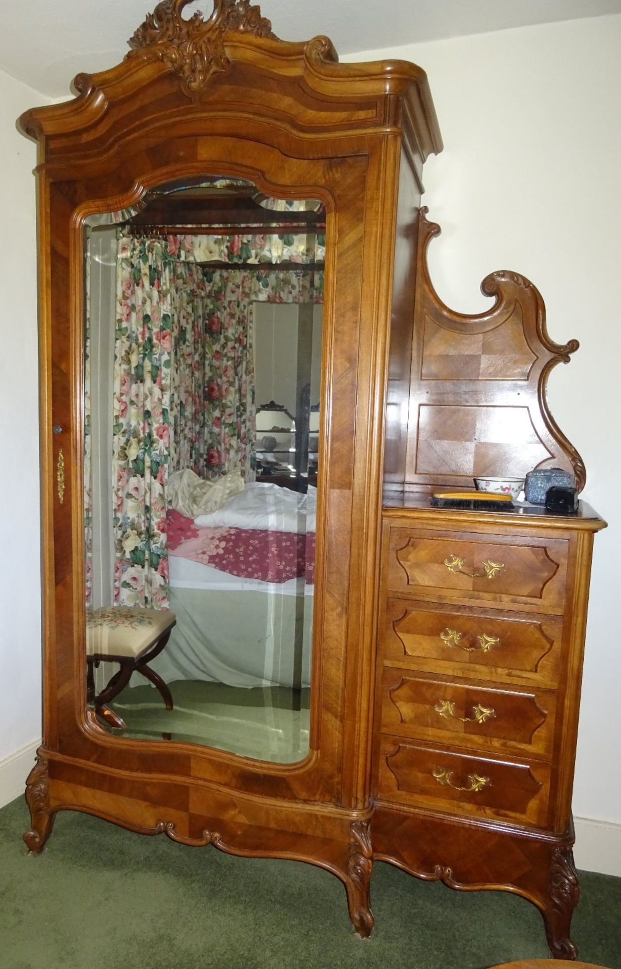 19TH CENTURY MAHOGANY ARMOIRE WARDROBE - FULL HANGING WARDROBE COMPLETE WITH FULL MIRRORED FRONT