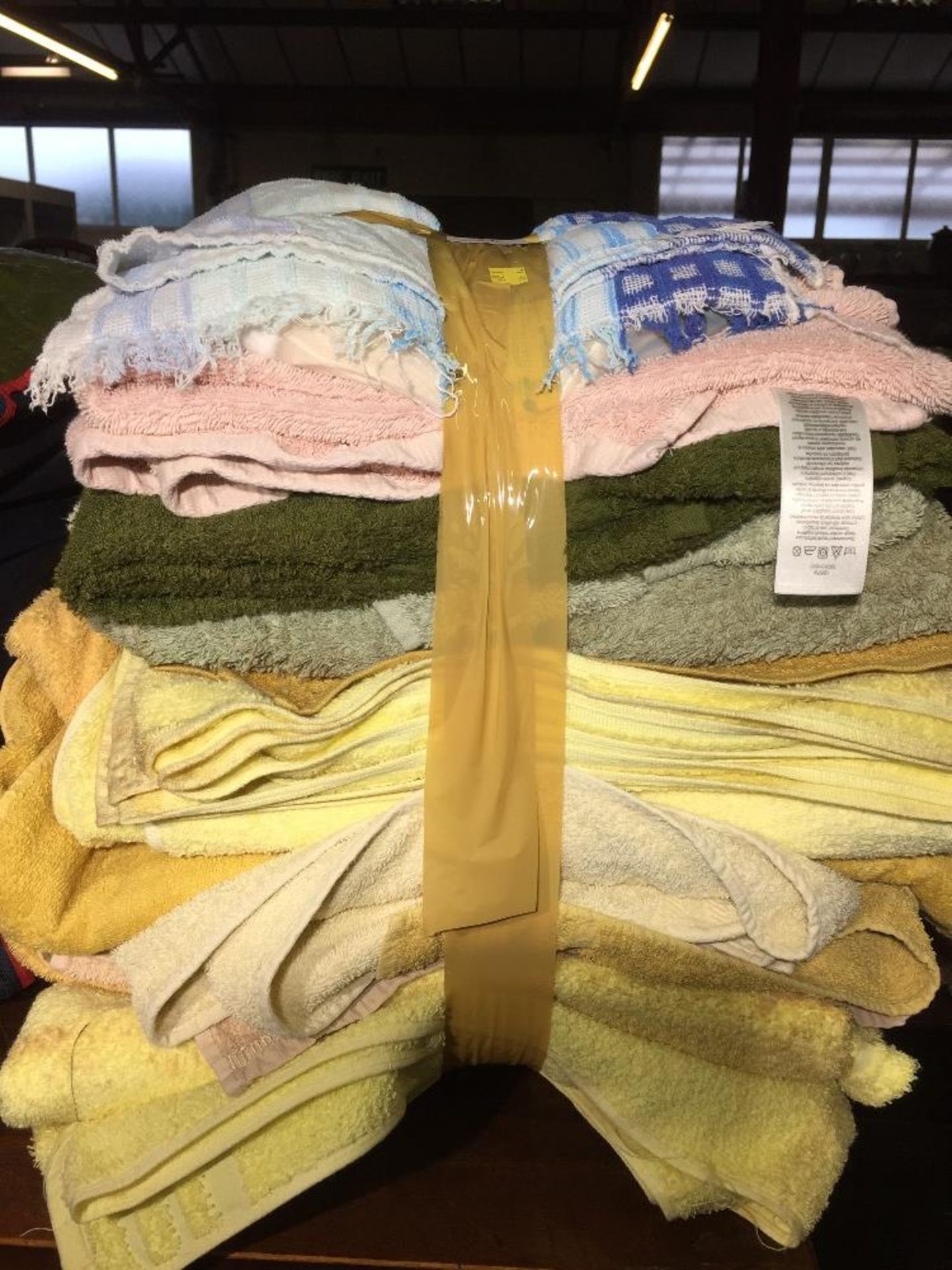 BUNDLE OF TOWELS