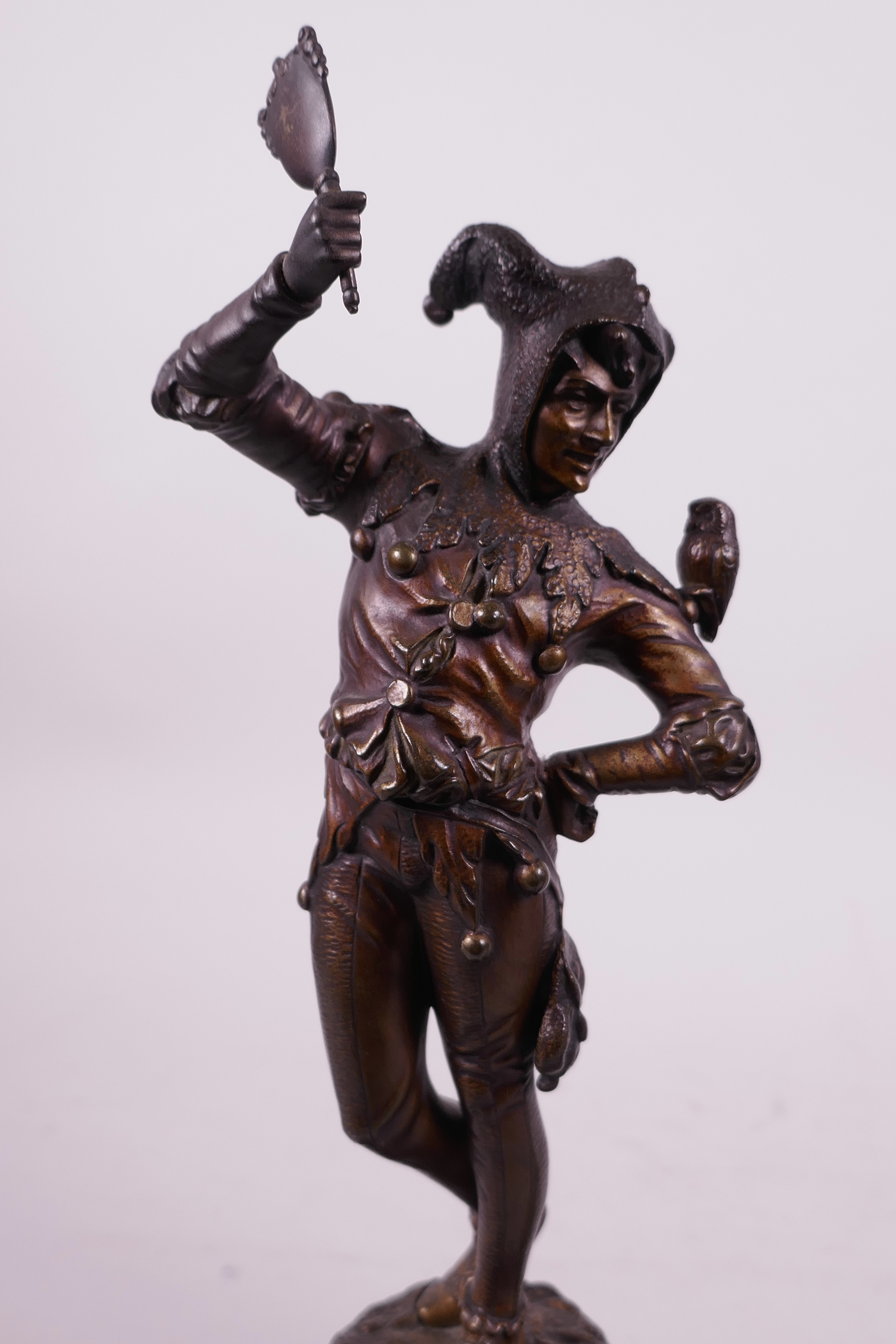 A pair of late C19th bronze figures by E. Barillot, the Pied Piper and a jester, 11" high - Image 3 of 9