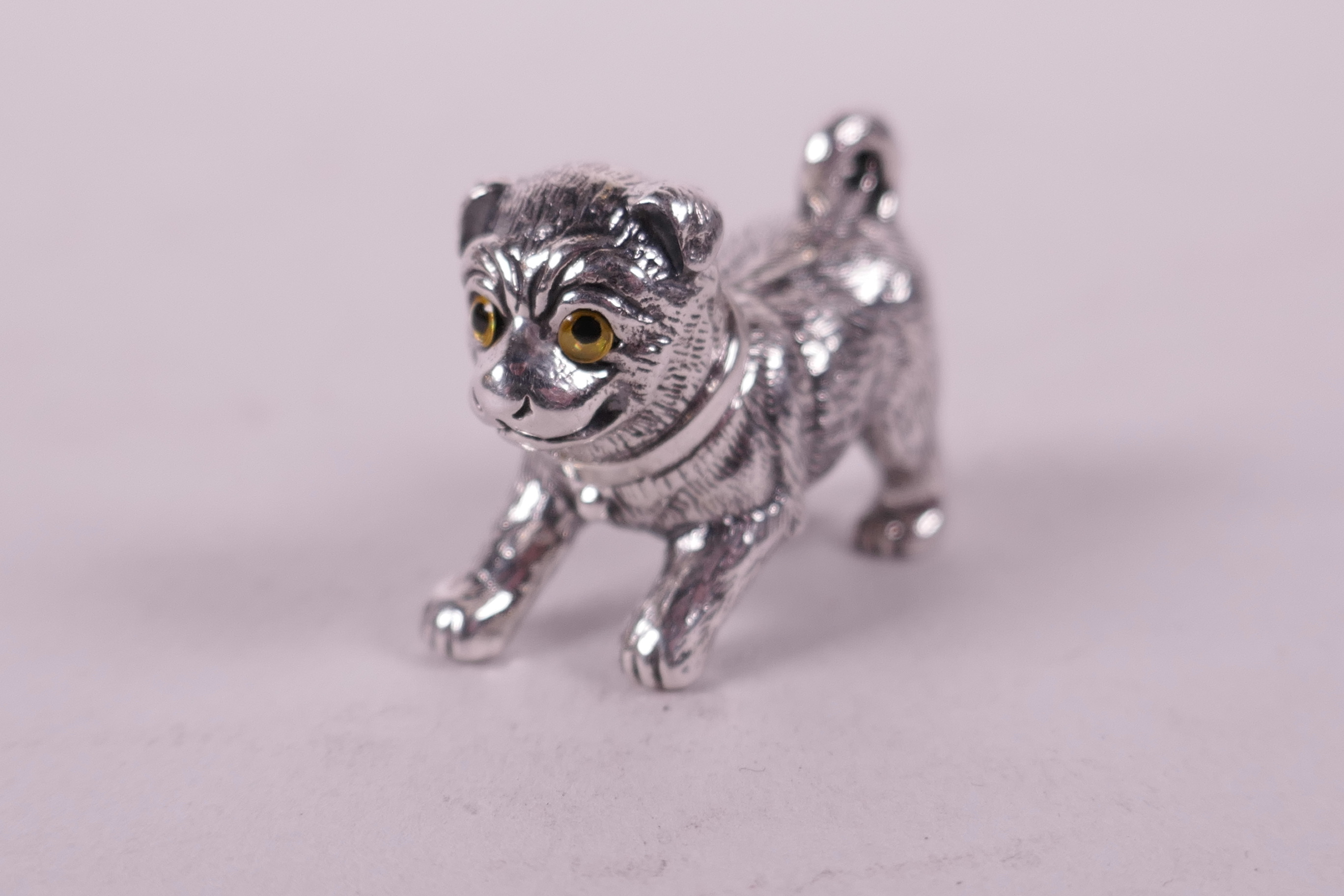 A novelty silver miniature figure of a dog, 1" - Image 2 of 3