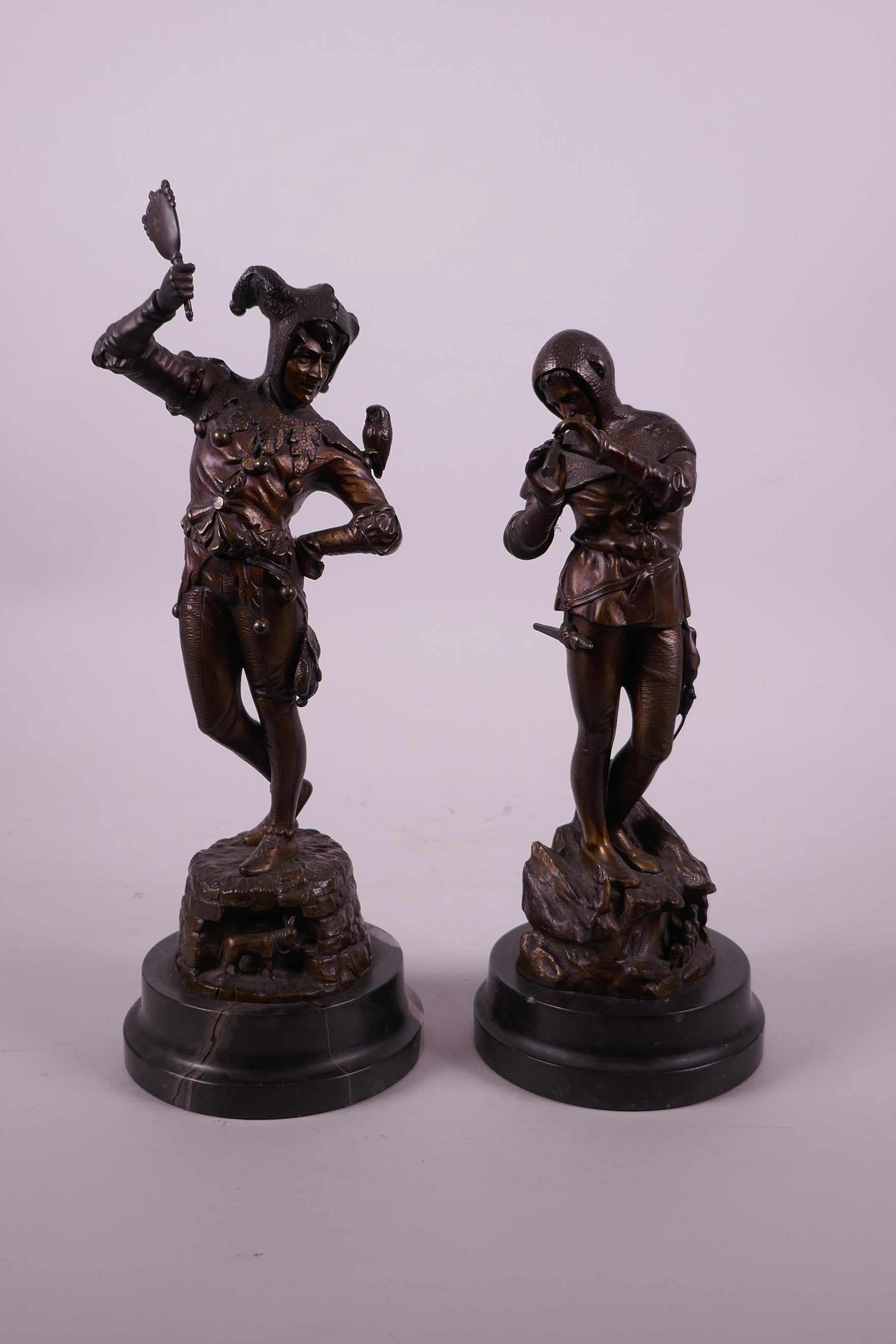 A pair of late C19th bronze figures by E. Barillot, the Pied Piper and a jester, 11" high - Image 2 of 9