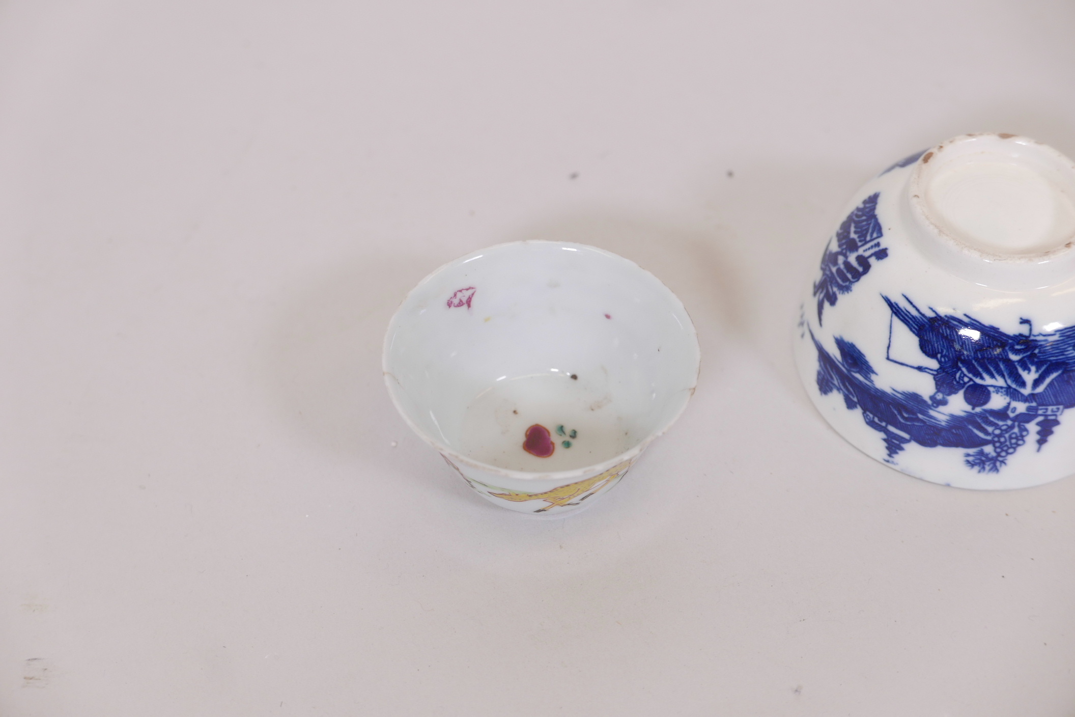 A late C18th/early C19th blue and white transfer printed tea bowl, 3" diameter, and a C19th - Image 4 of 6