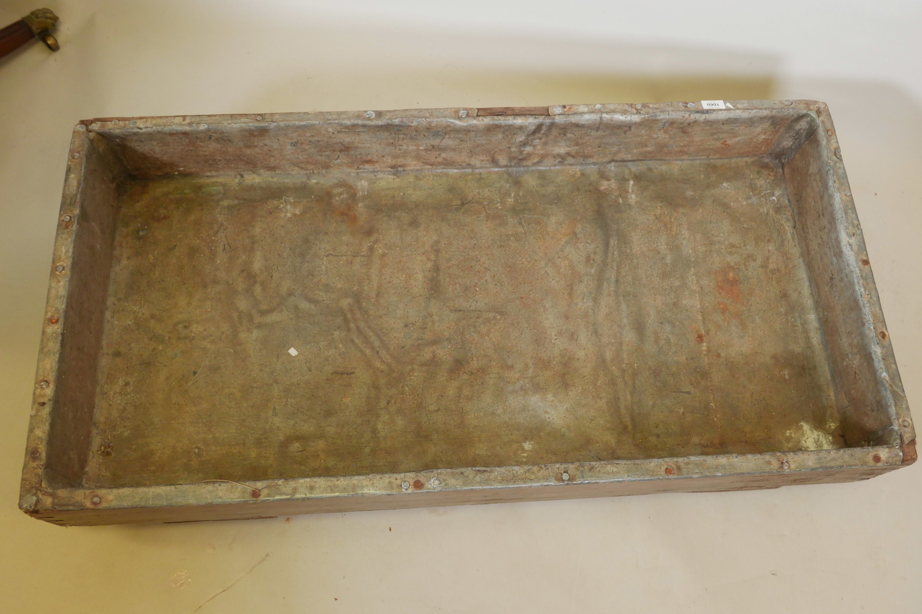 A vintage lead lined pine salting trough, 25" x 50½" - Image 2 of 2