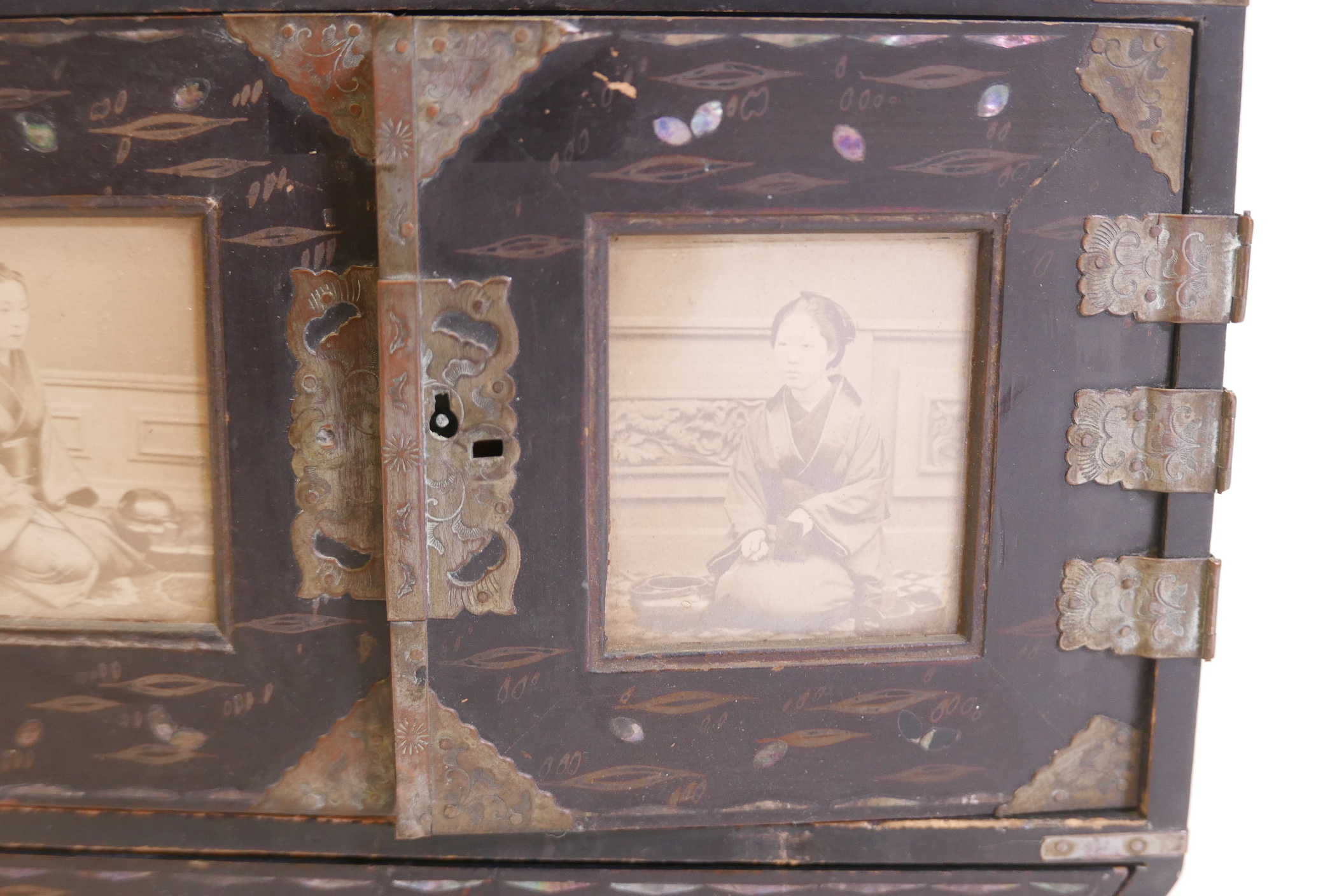 A Meiji lacquered table cabinet with gilt and mother of pearl inlaid decoration and metal mounts, - Image 3 of 5