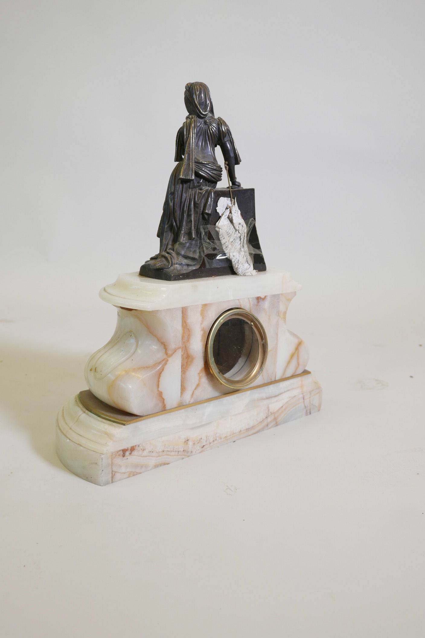 A C19th French onyx mantel clock, with a bronze and ormolu figure of an Ottoman woman with ewer, the - Image 5 of 5