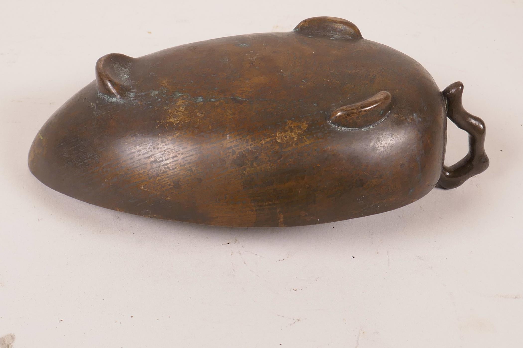 A Chinese bronze leaf shaped pourer, 7½" long - Image 2 of 2