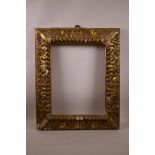C18th/19th carved giltwood picture frame, aperture size 15" x 11¾"