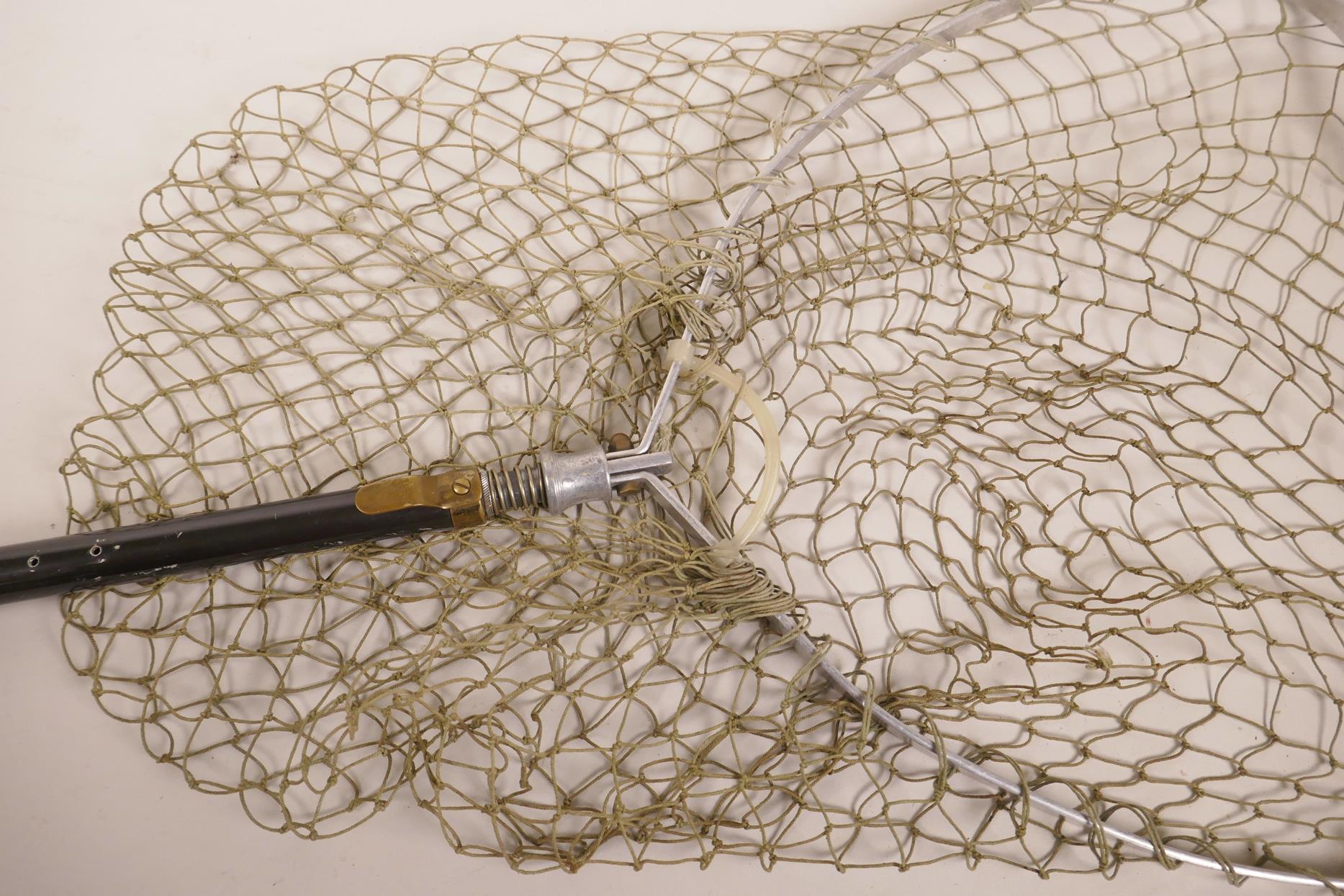 A Hardy Bros telescopic folding landing net, 34" long - Image 4 of 4