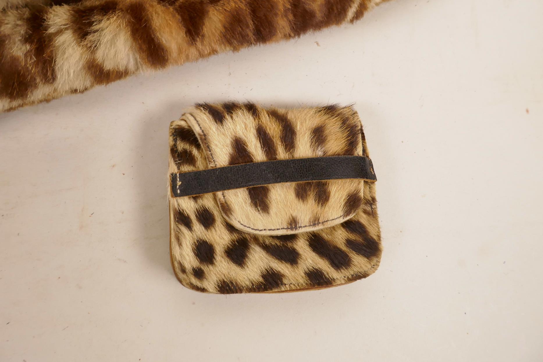 A vintage leopardskin handbag and purse - Image 6 of 6