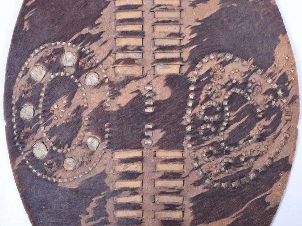 Scarce Zulu Chiefs Ceremonial Shield “Ihawu” - Image 2 of 8