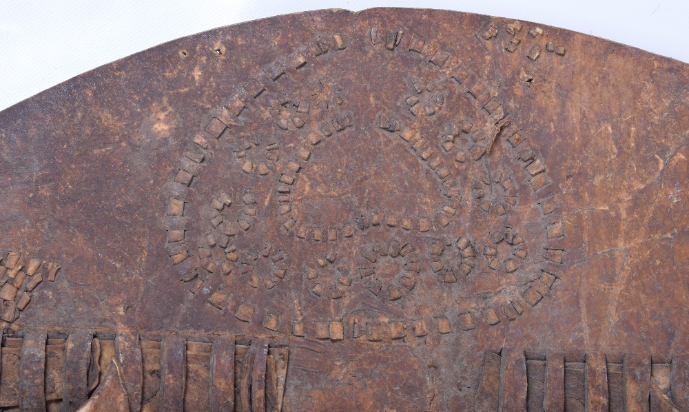 Scarce Zulu Chiefs Ceremonial Shield “Ihawu” - Image 7 of 8