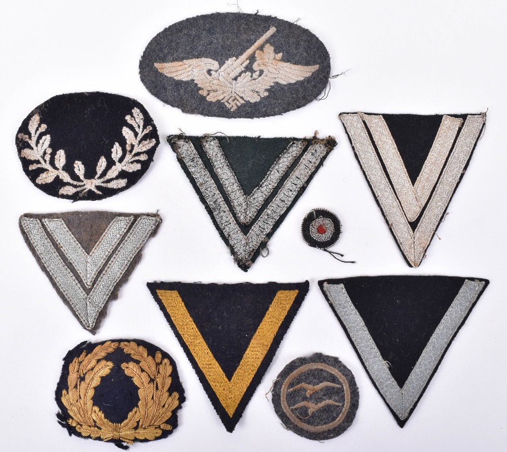 Grouping of WW2 Insignia