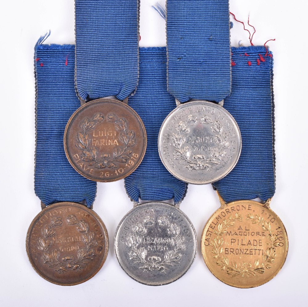 5x Italian Al Valore Militare Medals - Image 2 of 2