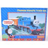 Hornby 00 Gauge Thomas The Tank Electric Train Set