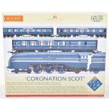 Hornby 00 Gauge R3092 Coronation Scot Train Pack