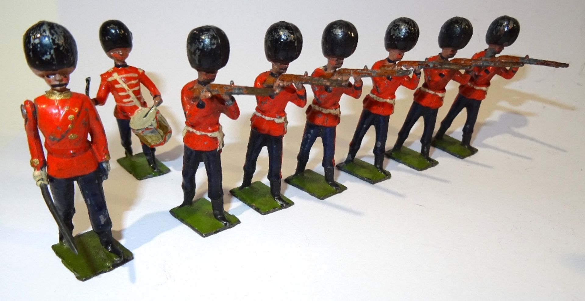 Britains firing Foot Guards - Image 3 of 8