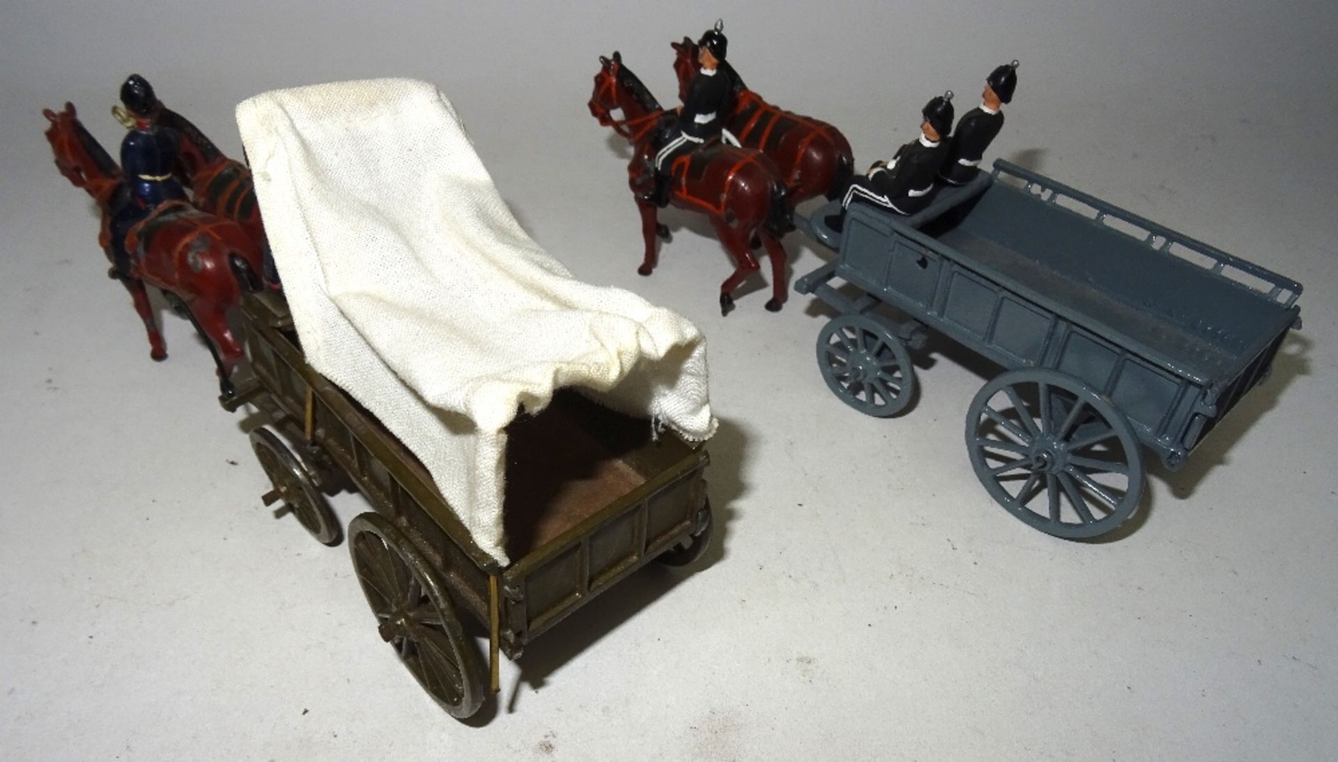 Britains repainted two sets 146, Army Service Corps two horse Supply Wagon - Image 4 of 4