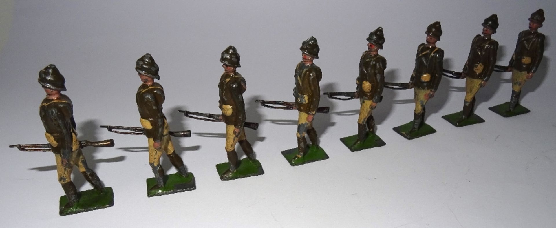 Britains set 109, Dublin Fusiliers - Image 2 of 6