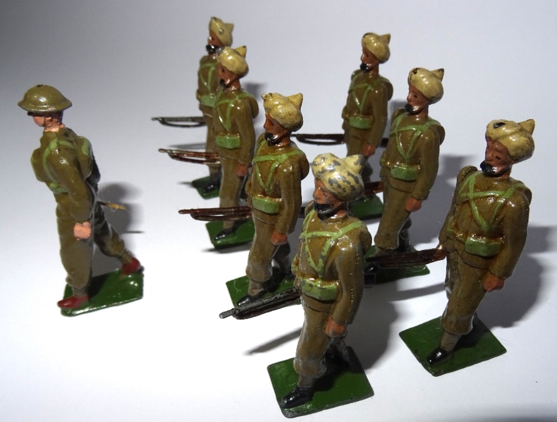 Britains set 1892, Indian Infantry at the trail - Image 2 of 4