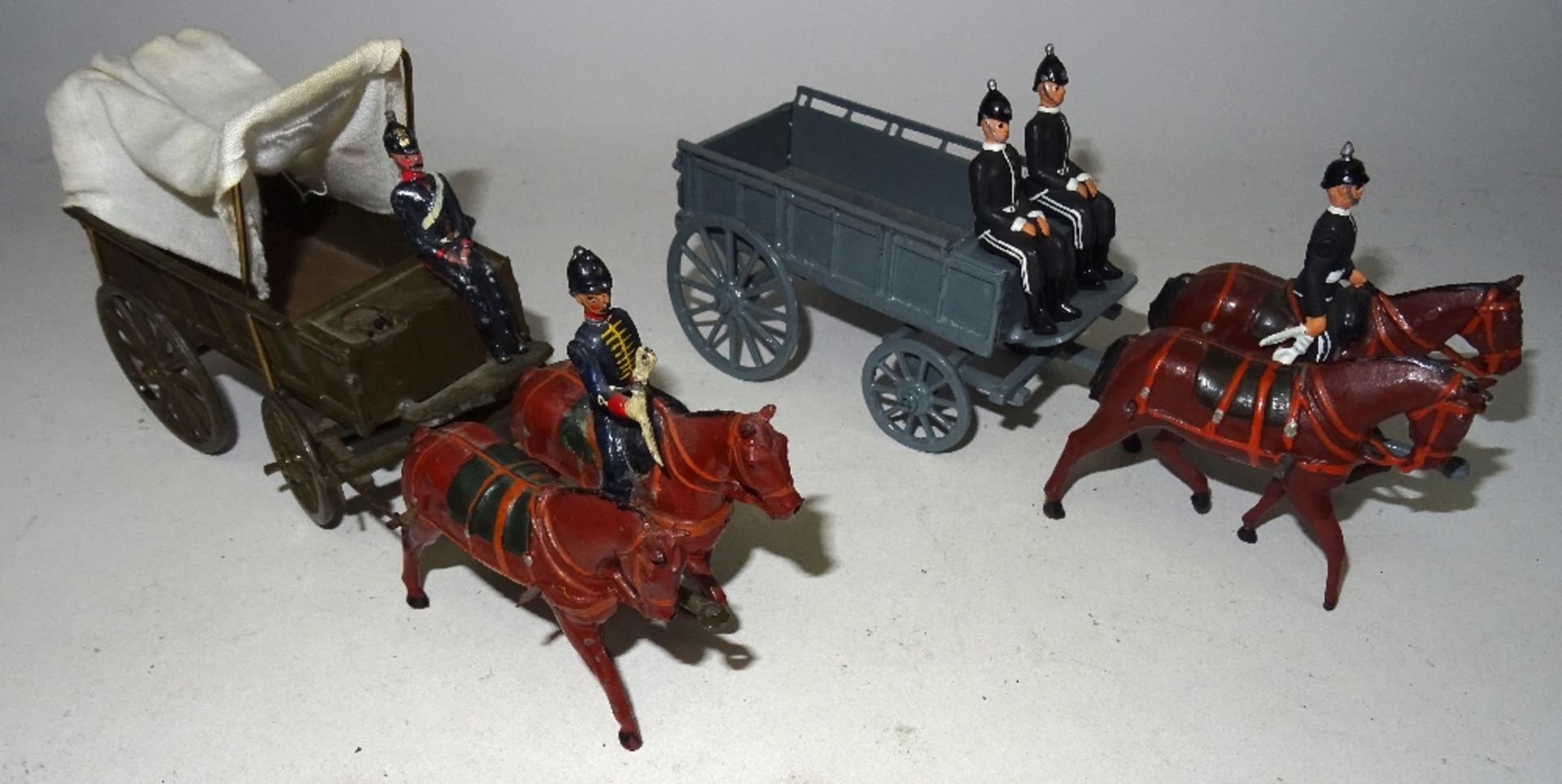 Britains repainted two sets 146, Army Service Corps two horse Supply Wagon - Image 2 of 4