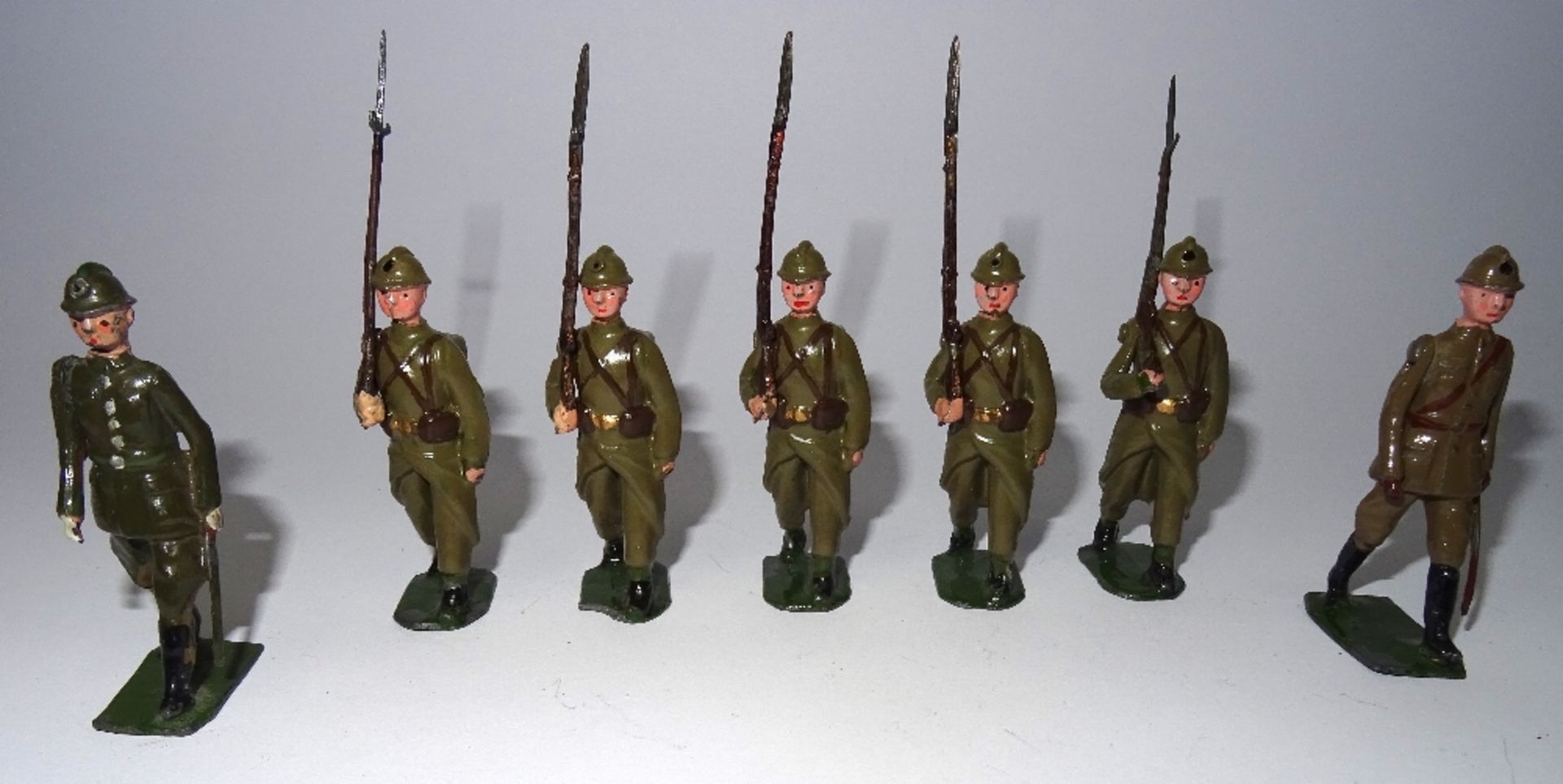 Britains from set 1389, Belgian Infantry in steel helmets marching at the slope