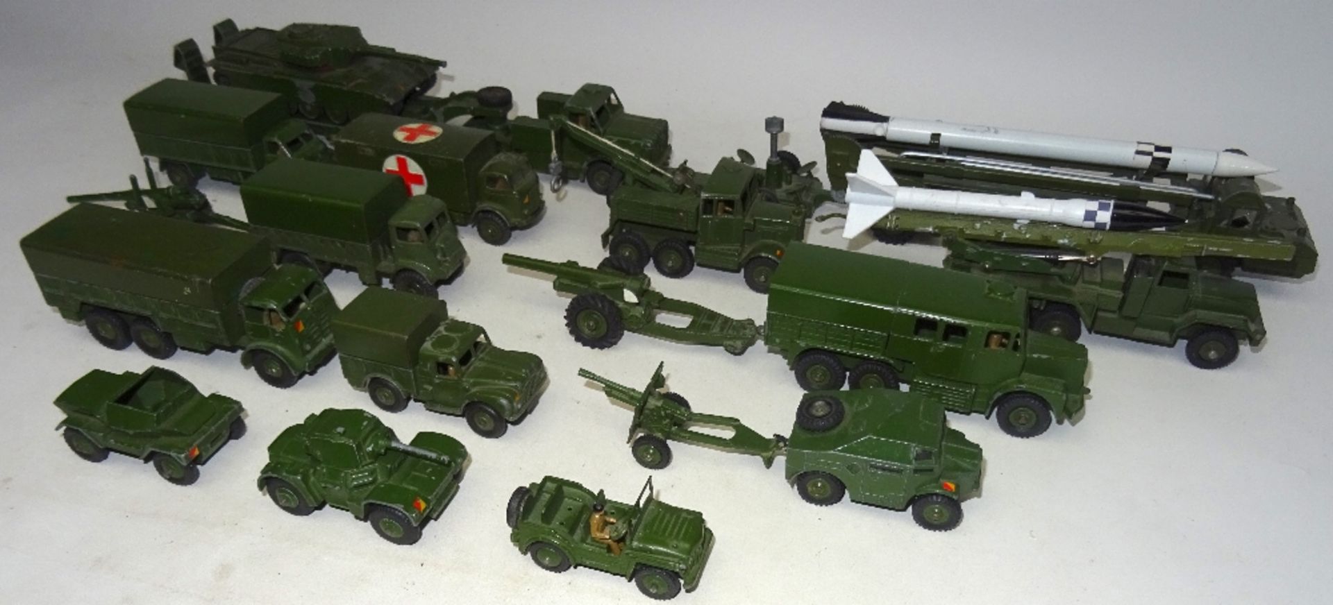 Dinky Military Vehicles - Image 2 of 3