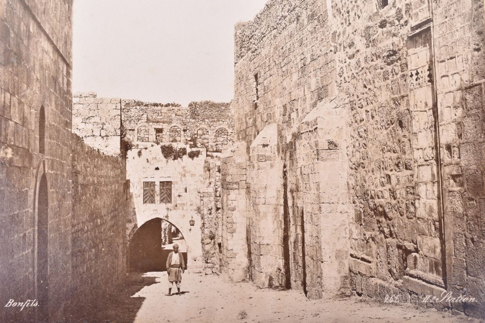 Important Photograph Album Palestine late 19th Century - Image 19 of 27
